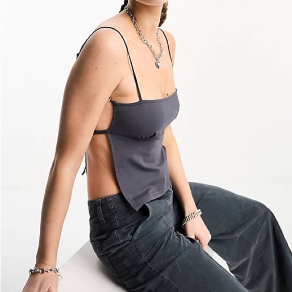 Edikted Tops - Edikted Open Back Top NWOT